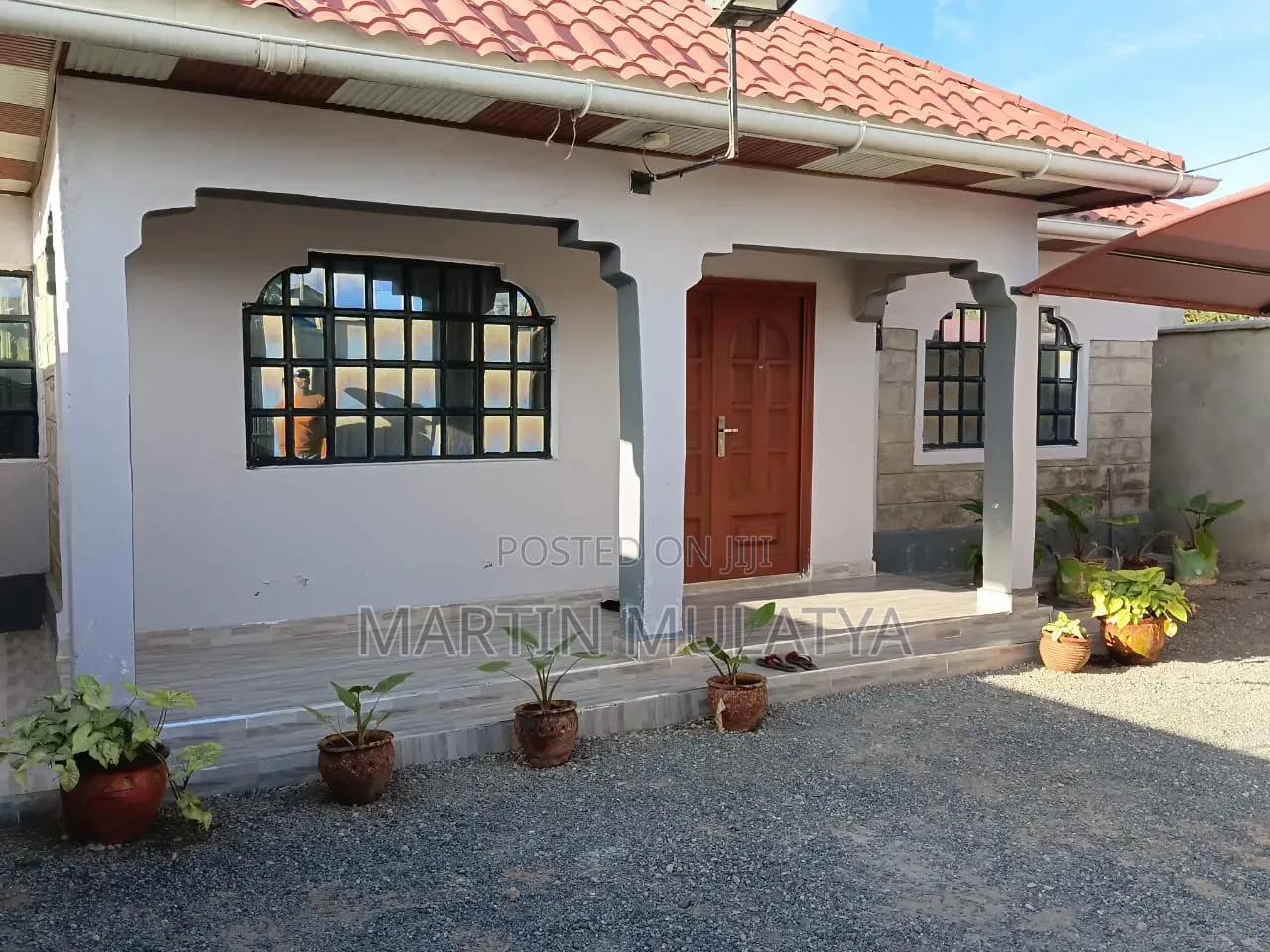 Furnished 3bdrm Bungalow in Joska for sale