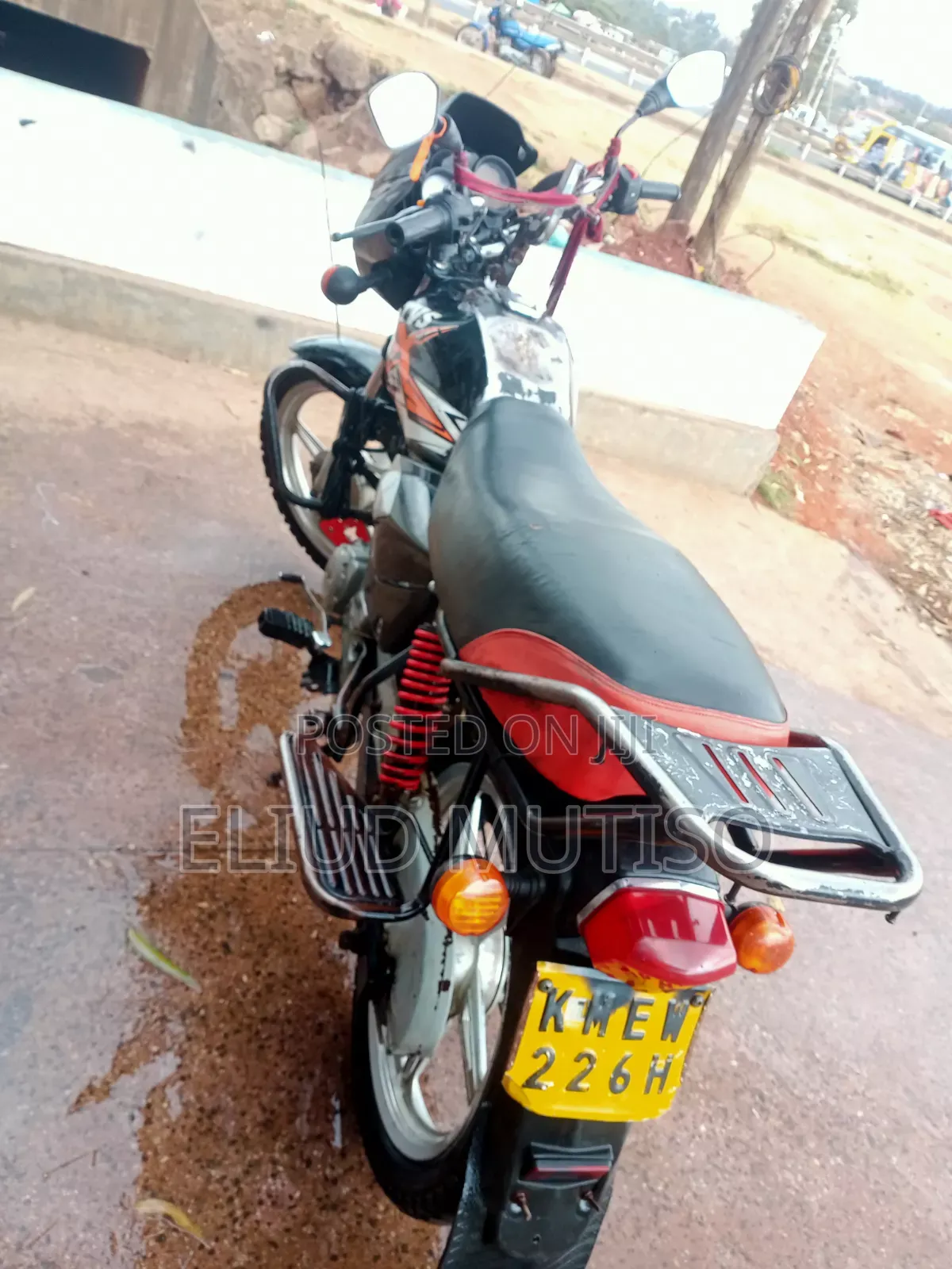 TVS HLX Plus ES 2022 Black