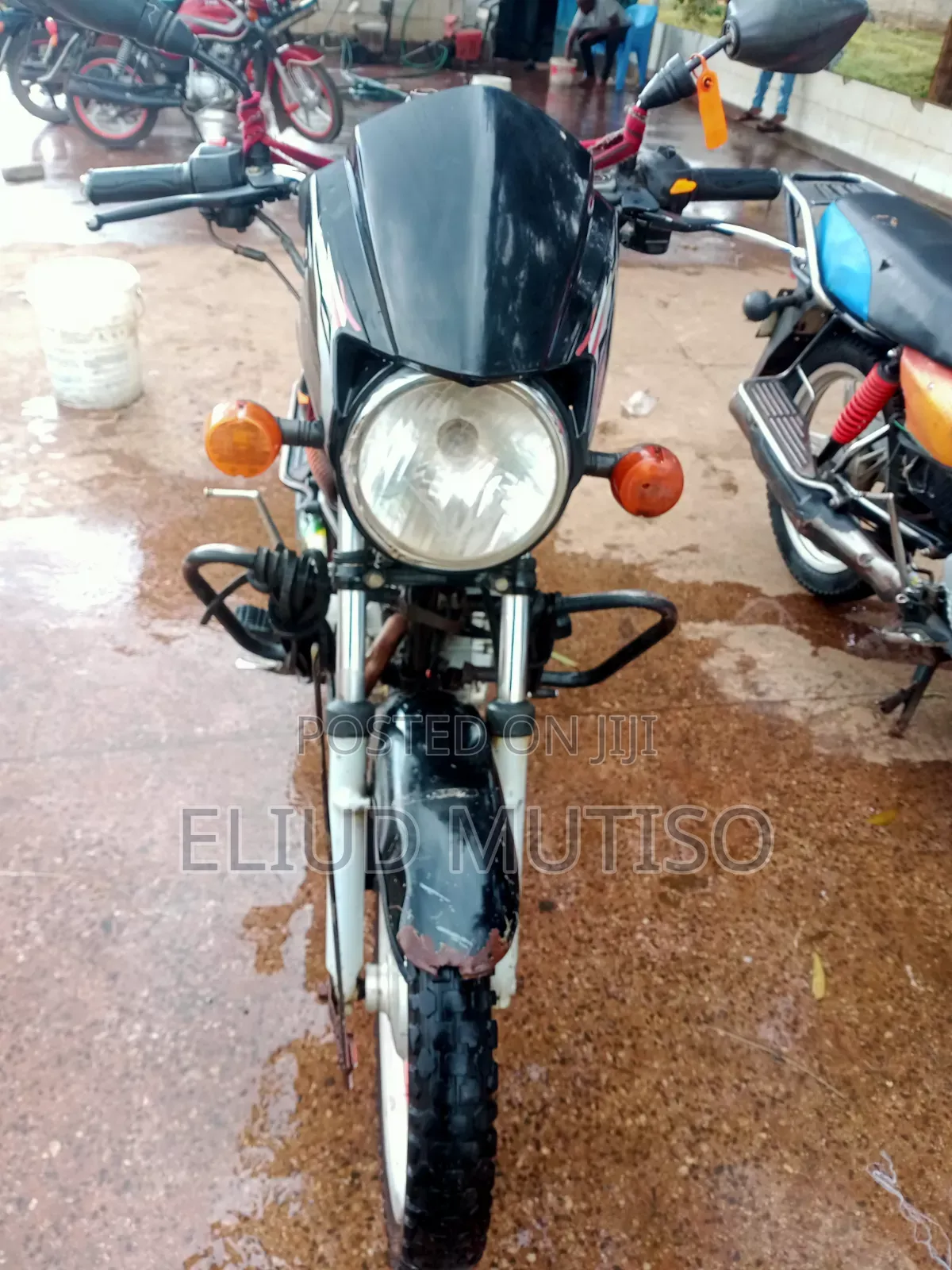 TVS HLX Plus ES 2022 Black