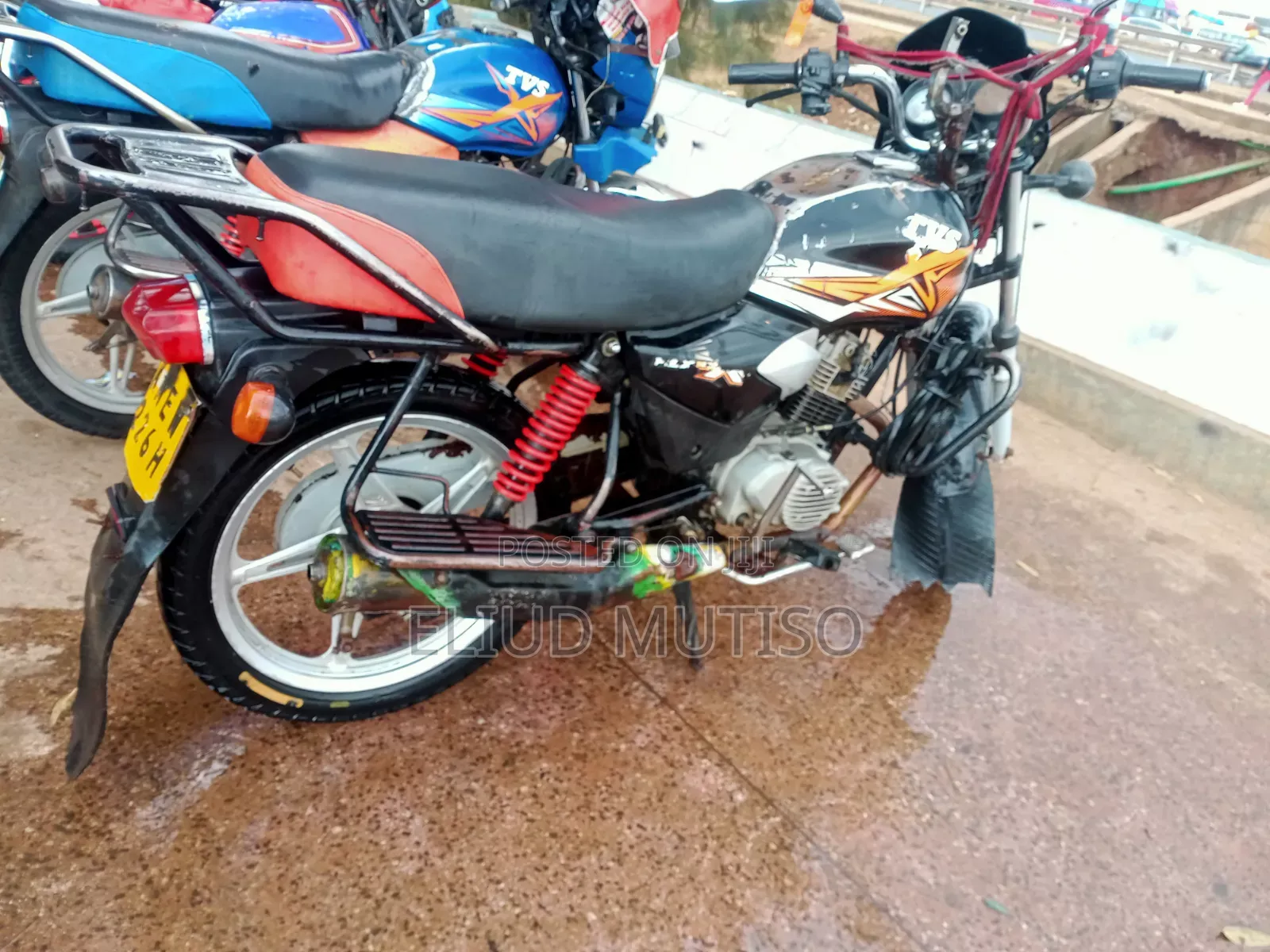 TVS HLX Plus ES 2022 Black