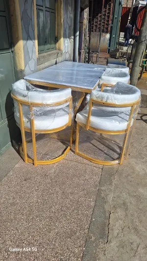 6 Seater Dinning Table Set