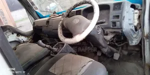 Mazda T4000 2004
