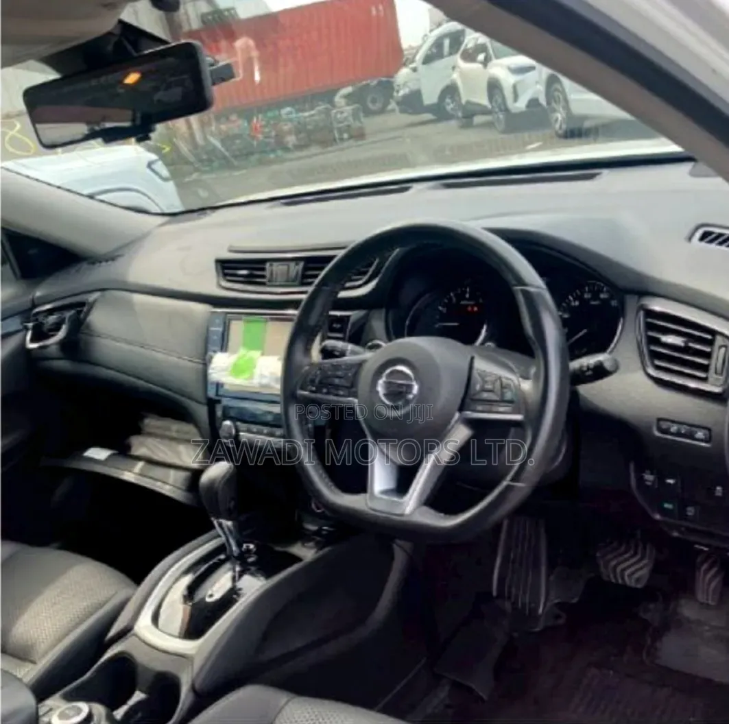 Nissan X-Trail 2.0 Petrol AWD 2019 White
