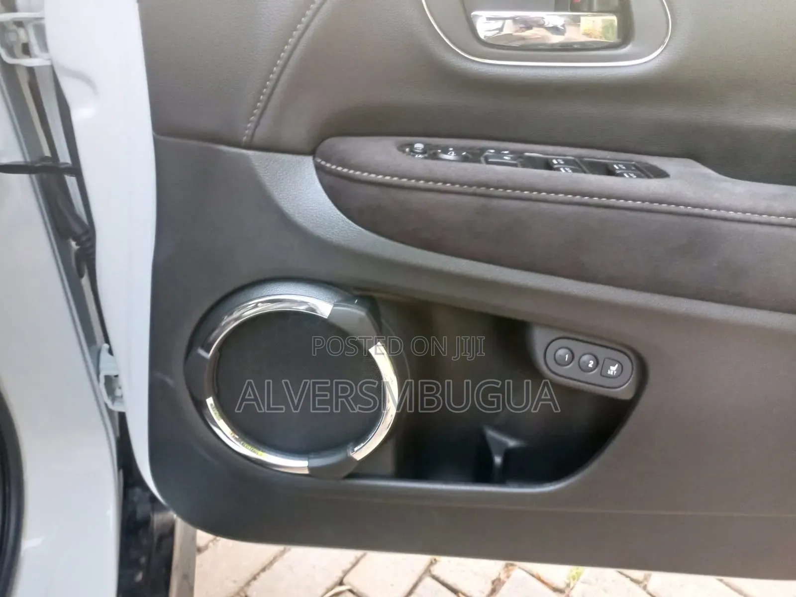 Honda Vezel 1.5 2WD 172 hp 2019 Off white