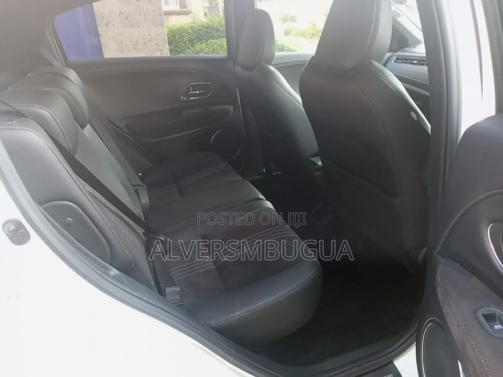 Honda Vezel 1.5 2WD 172 hp 2019 Off white