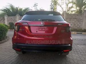 Honda Vezel 1.5 2WD 172 hp 2019 Maroon