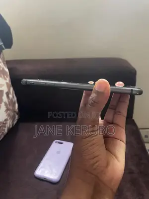 Apple iPhone 8 Plus 64 GB Black