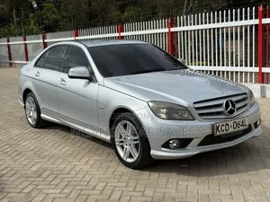 Mercedes-Benz C200 2009 Silver