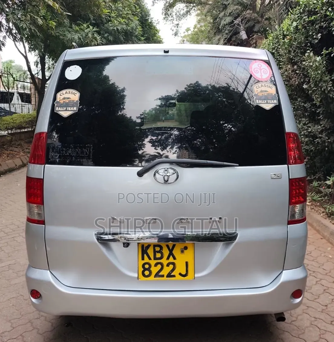 Toyota Noah 2.0 FWD (8 Seater) 2006 Silver