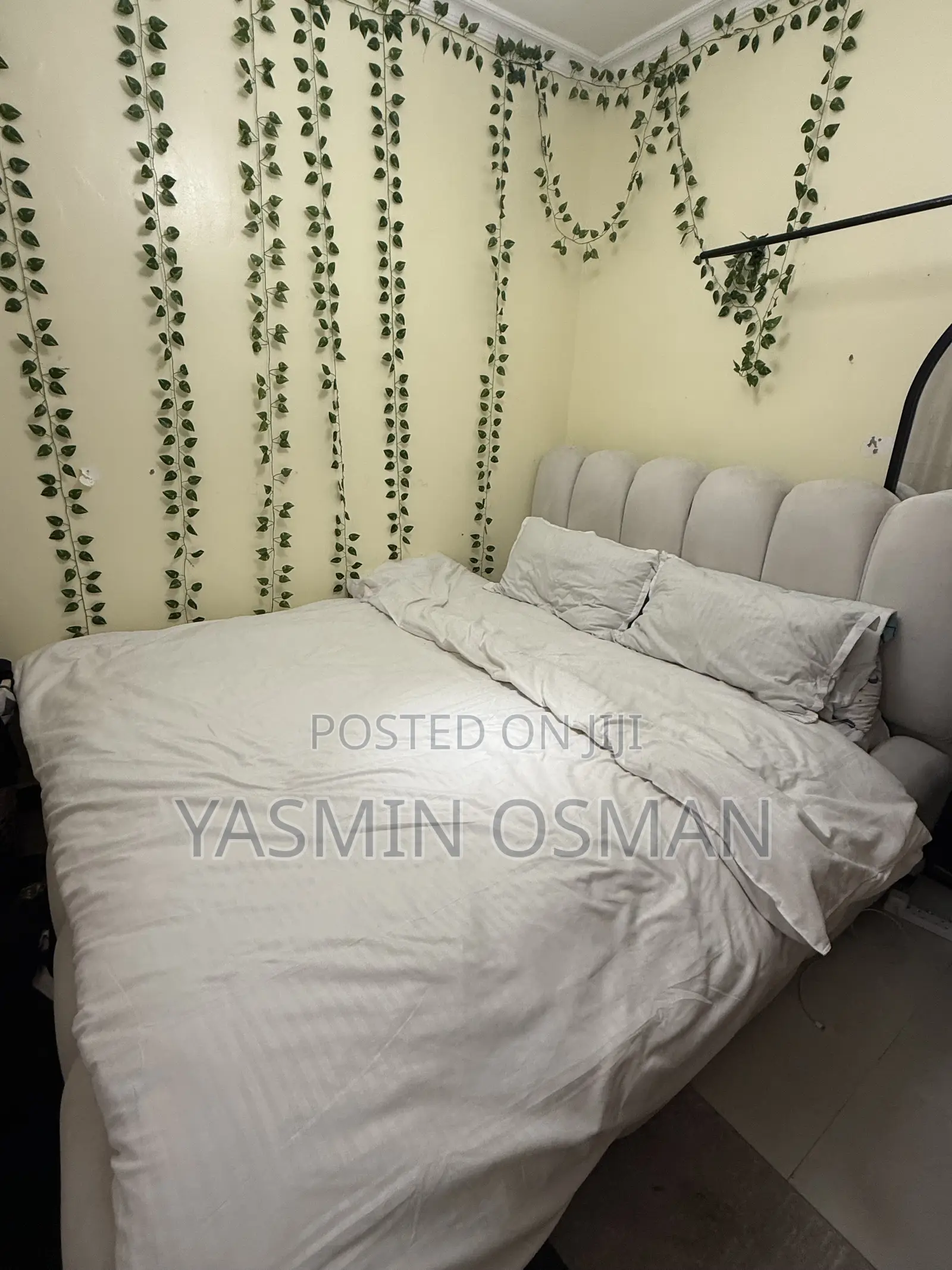 White Bubble Bed 5*6