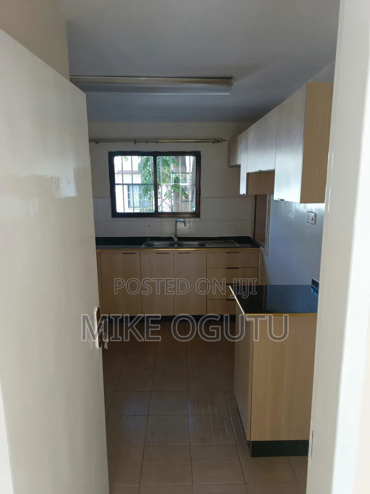 3bdrm Apartment in Nyayo Estate for rent