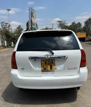 Toyota Corolla Fielder 2003 White