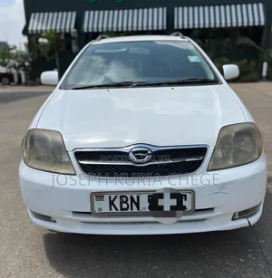 Toyota Corolla Fielder 2003 White