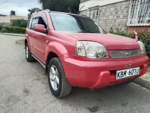 Nissan X-Trail 2004 Red
