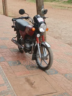 Bajaj Boxer 100 2022 Red
