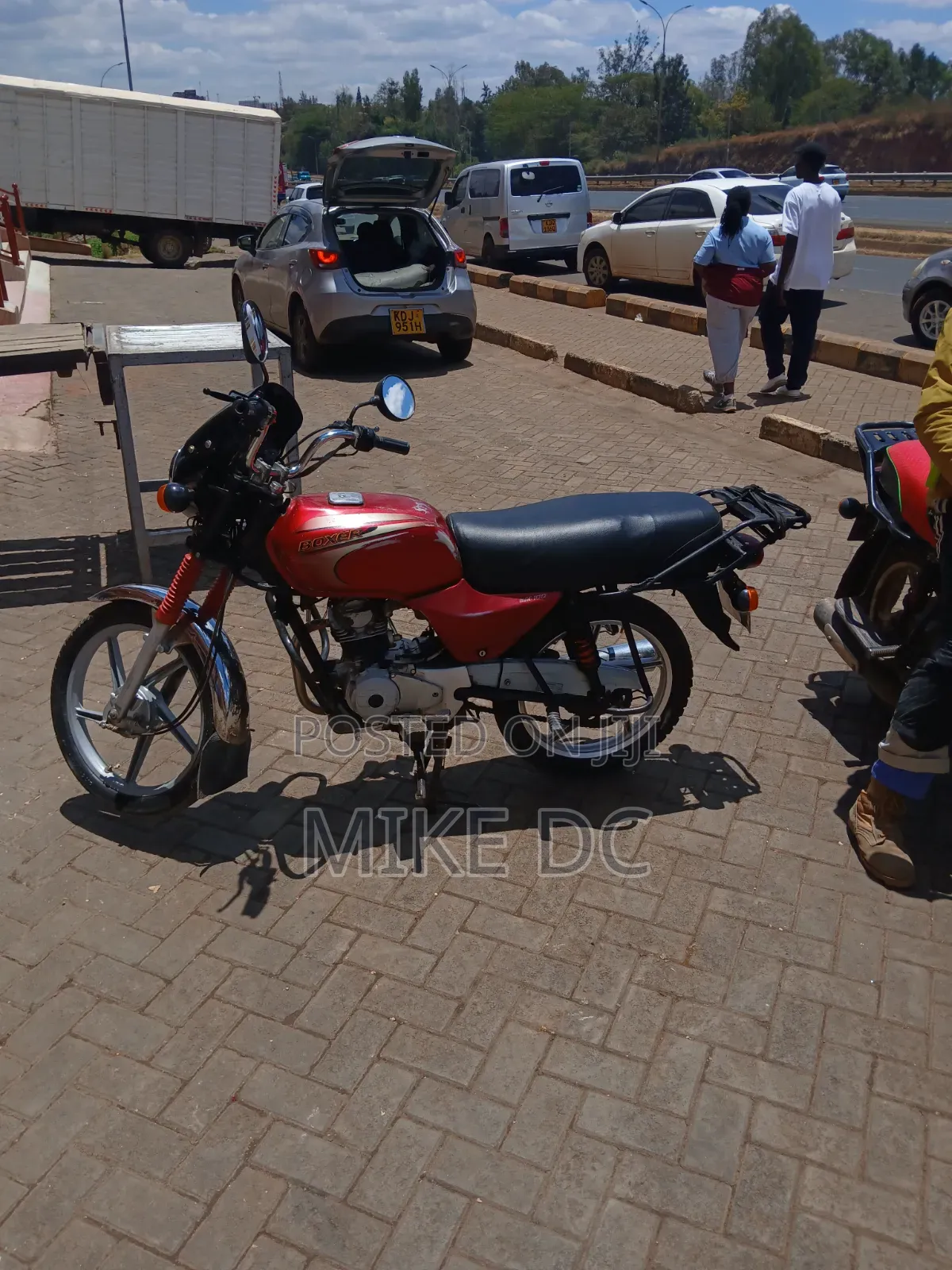 Bajaj Boxer 100 2022 Red