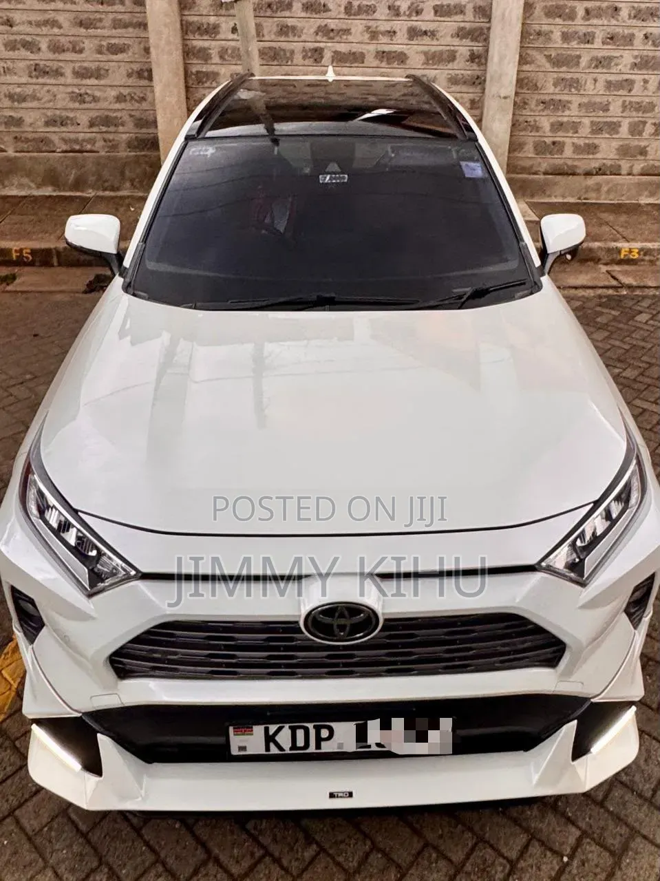 Toyota RAV4 XLE Premium AWD 2019 Pearl