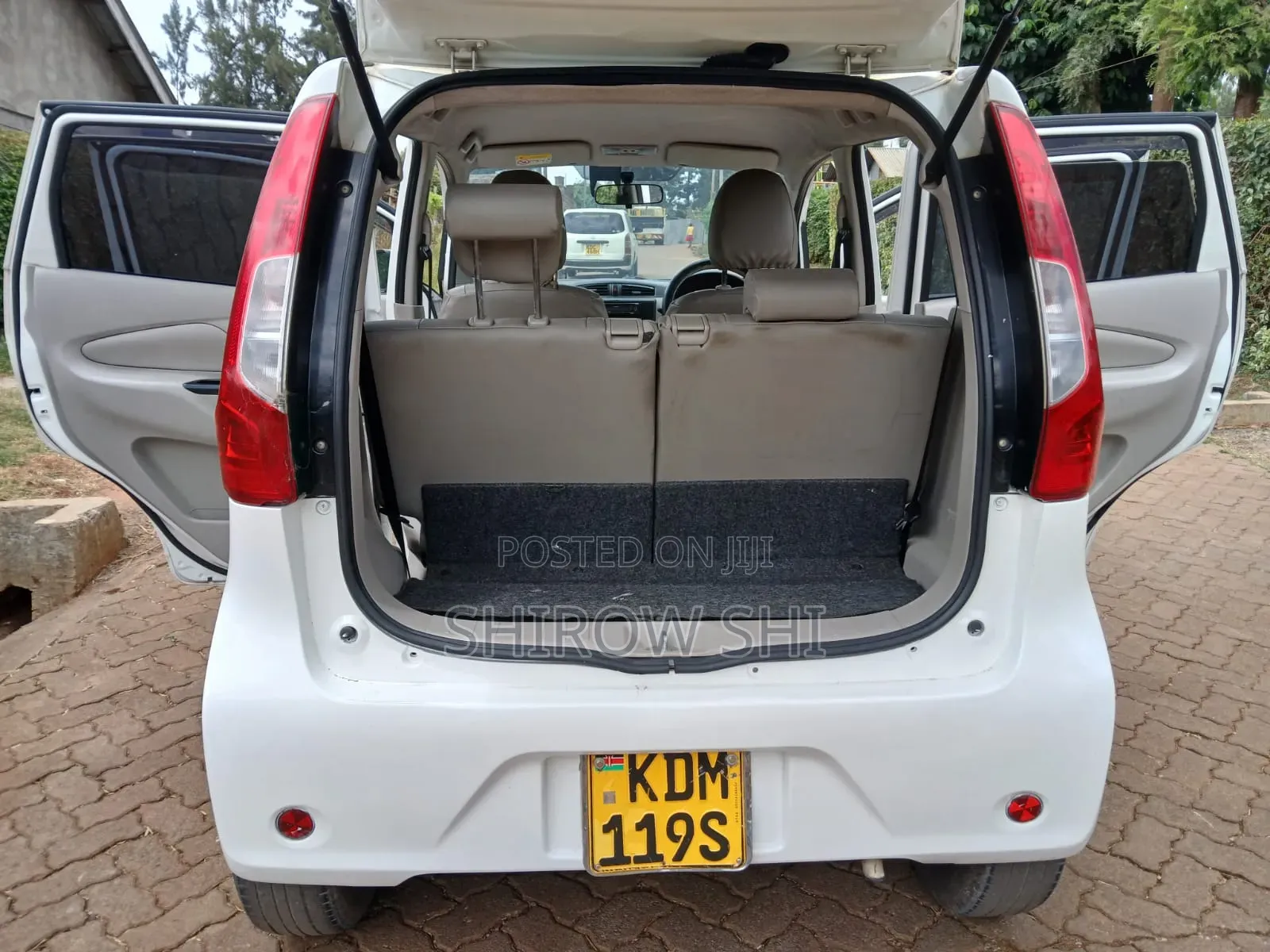 Mitsubishi EK Wagon 2016 White