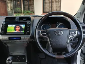Toyota Land Cruiser Prado 2.7 2021 Black