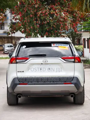 Toyota RAV4 2019 White