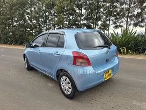 Toyota Vitz 2007 Blue