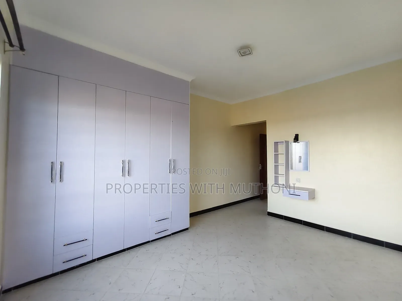 3bdrm Bungalow in Kamura, Nkoroi for sale
