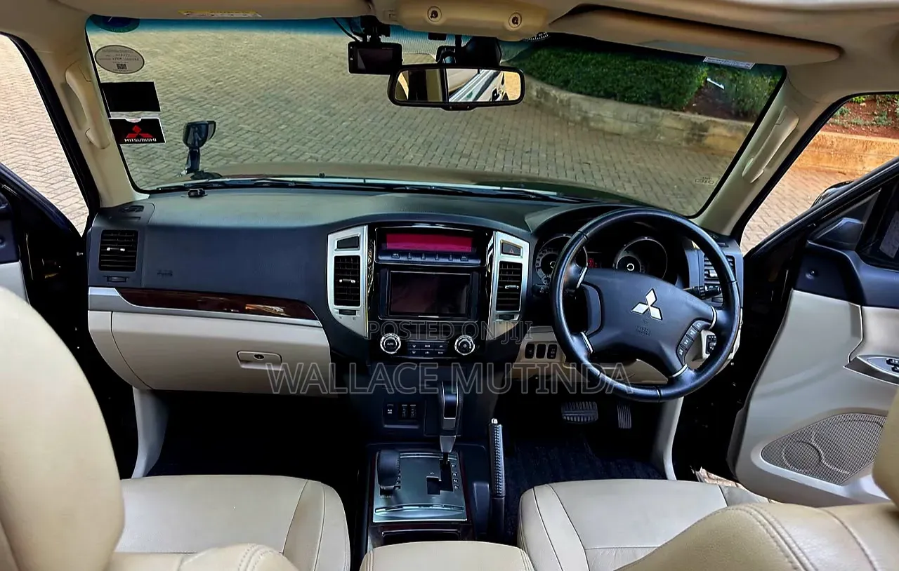 Mitsubishi Pajero 2019 Black