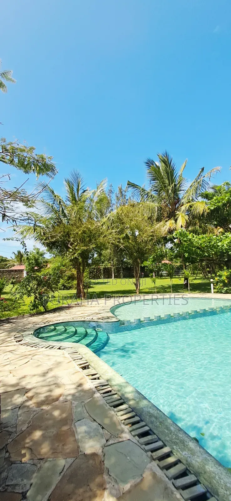 Furnished 2bdrm Apartment in Diani for sale