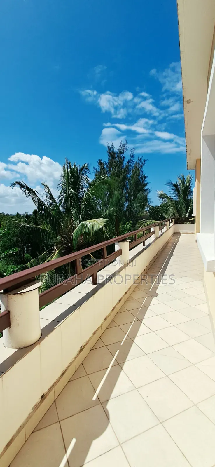 Furnished 2bdrm Apartment in Diani for sale