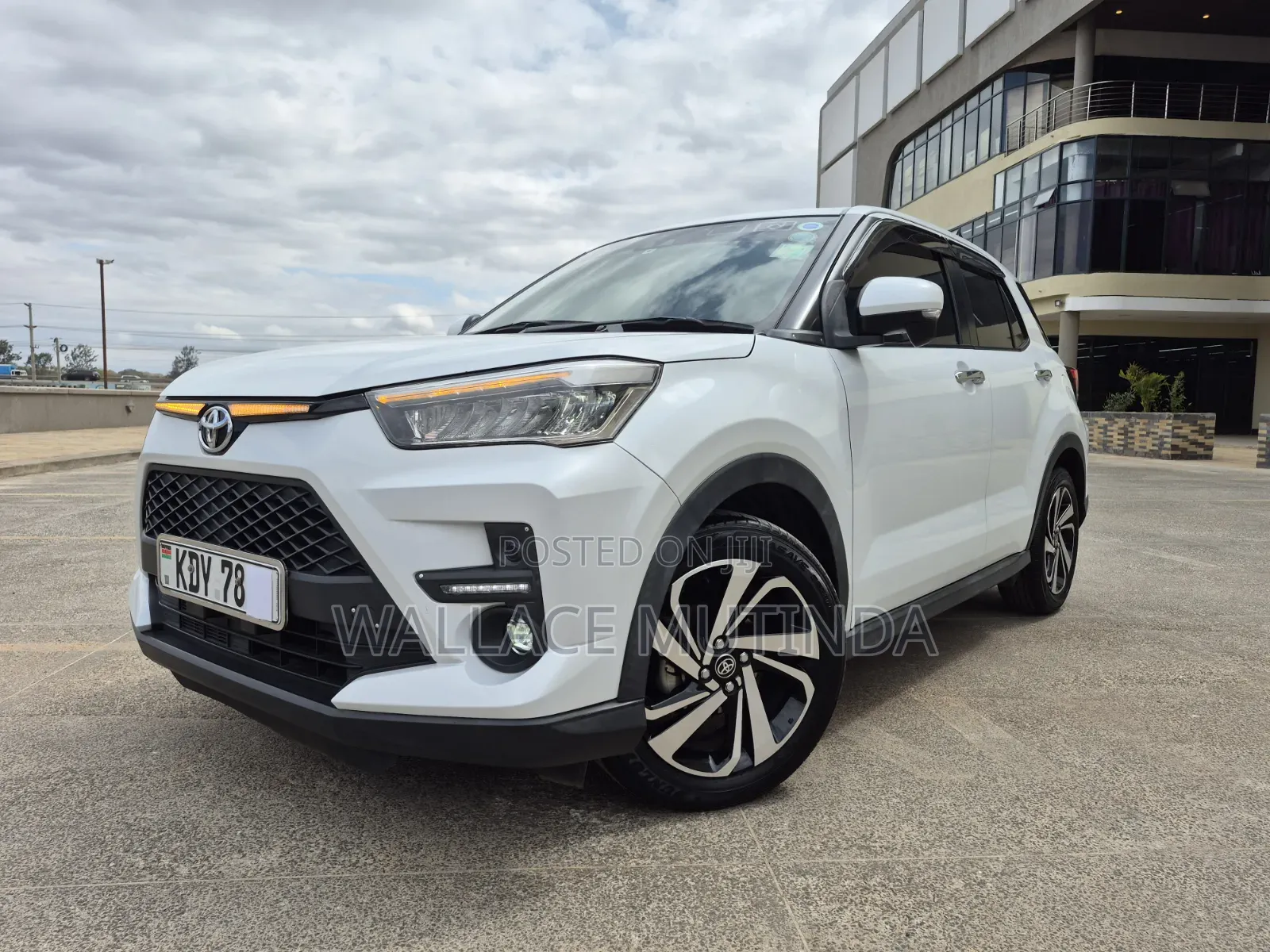 Toyota Raize 1.0 AWD 2019 White