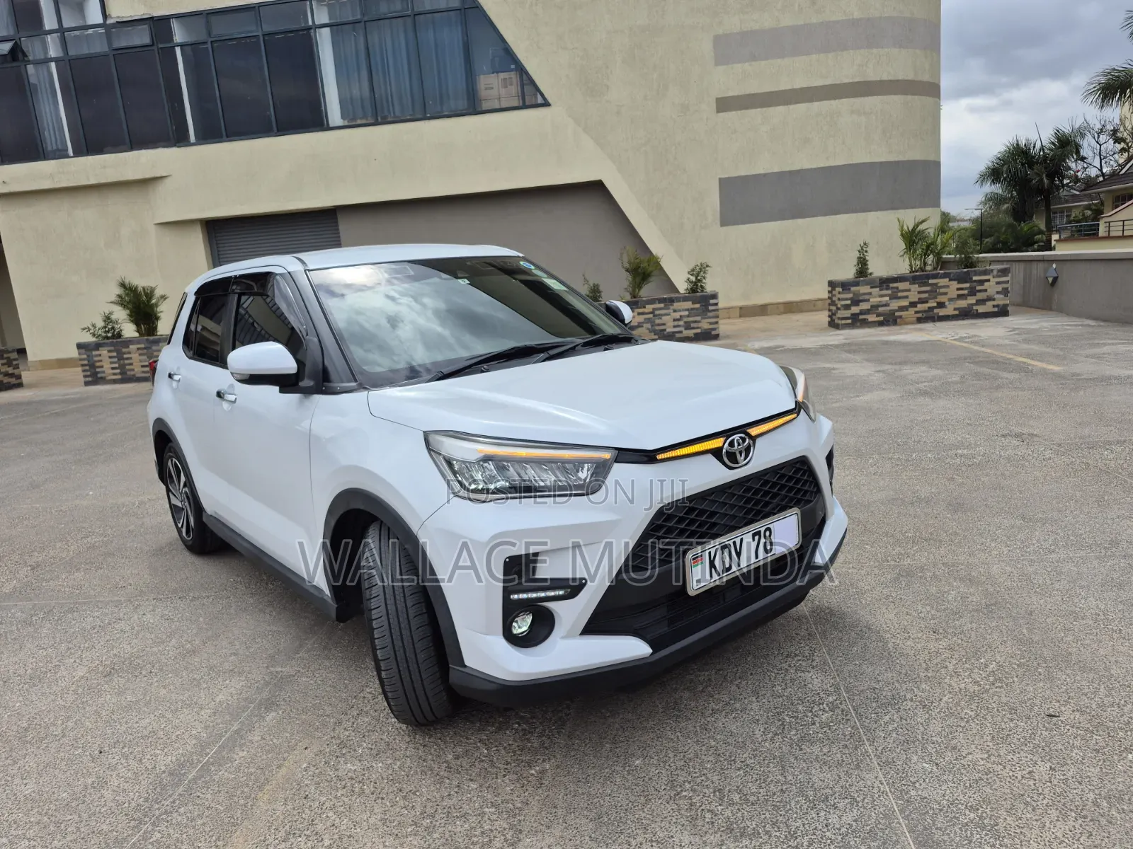 Toyota Raize 1.0 AWD 2019 White