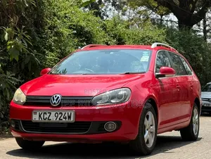 Volkswagen Golf 2013 Red