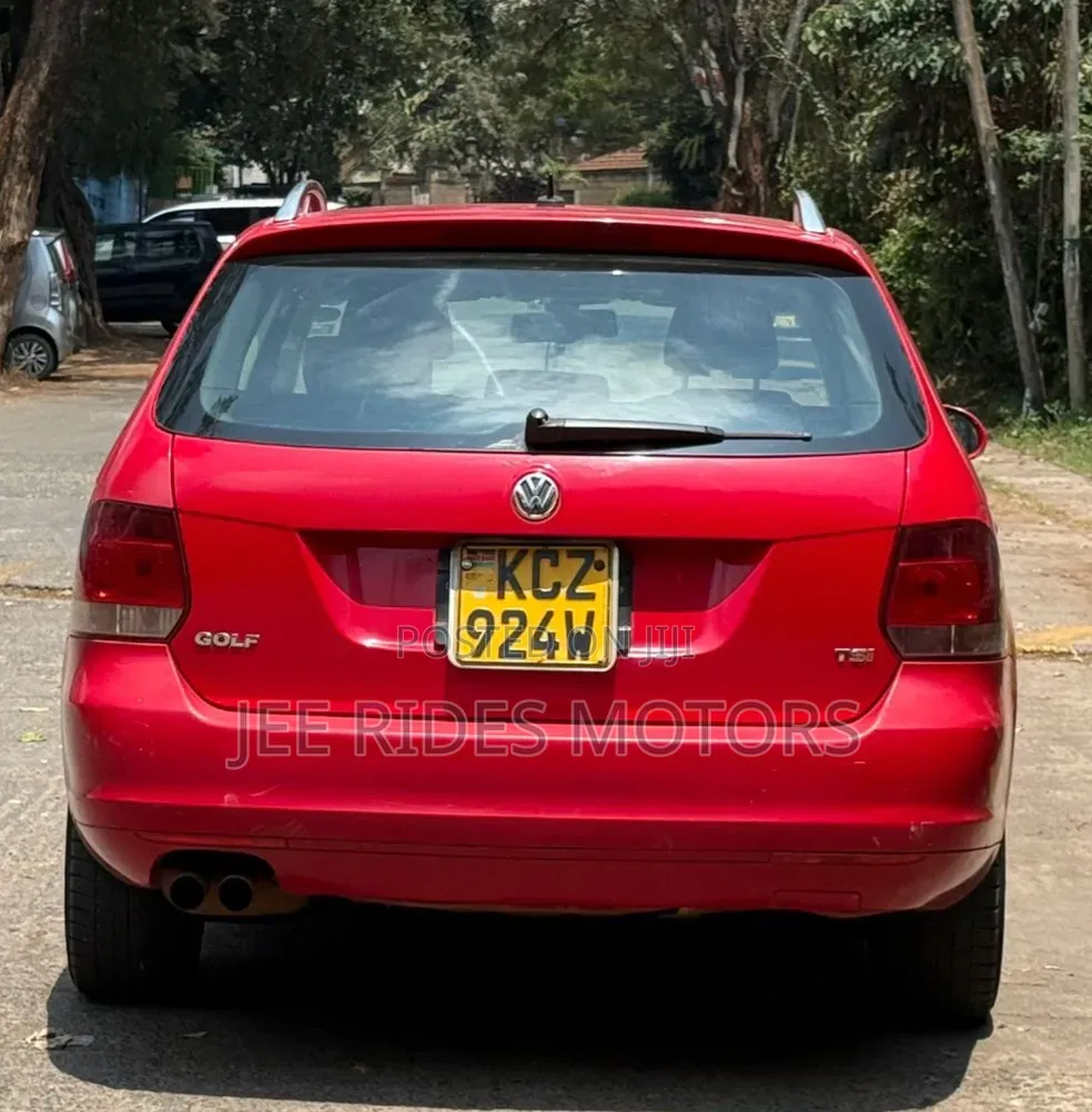 Volkswagen Golf 2013 Red