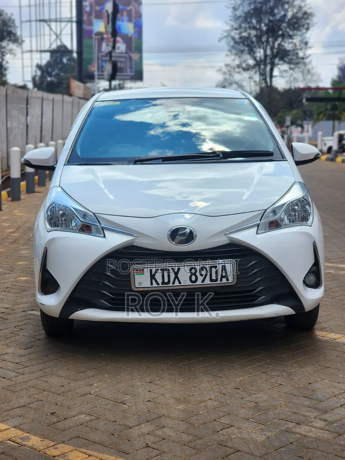 Toyota Vitz 1.0 FWD 5dr 2019 White