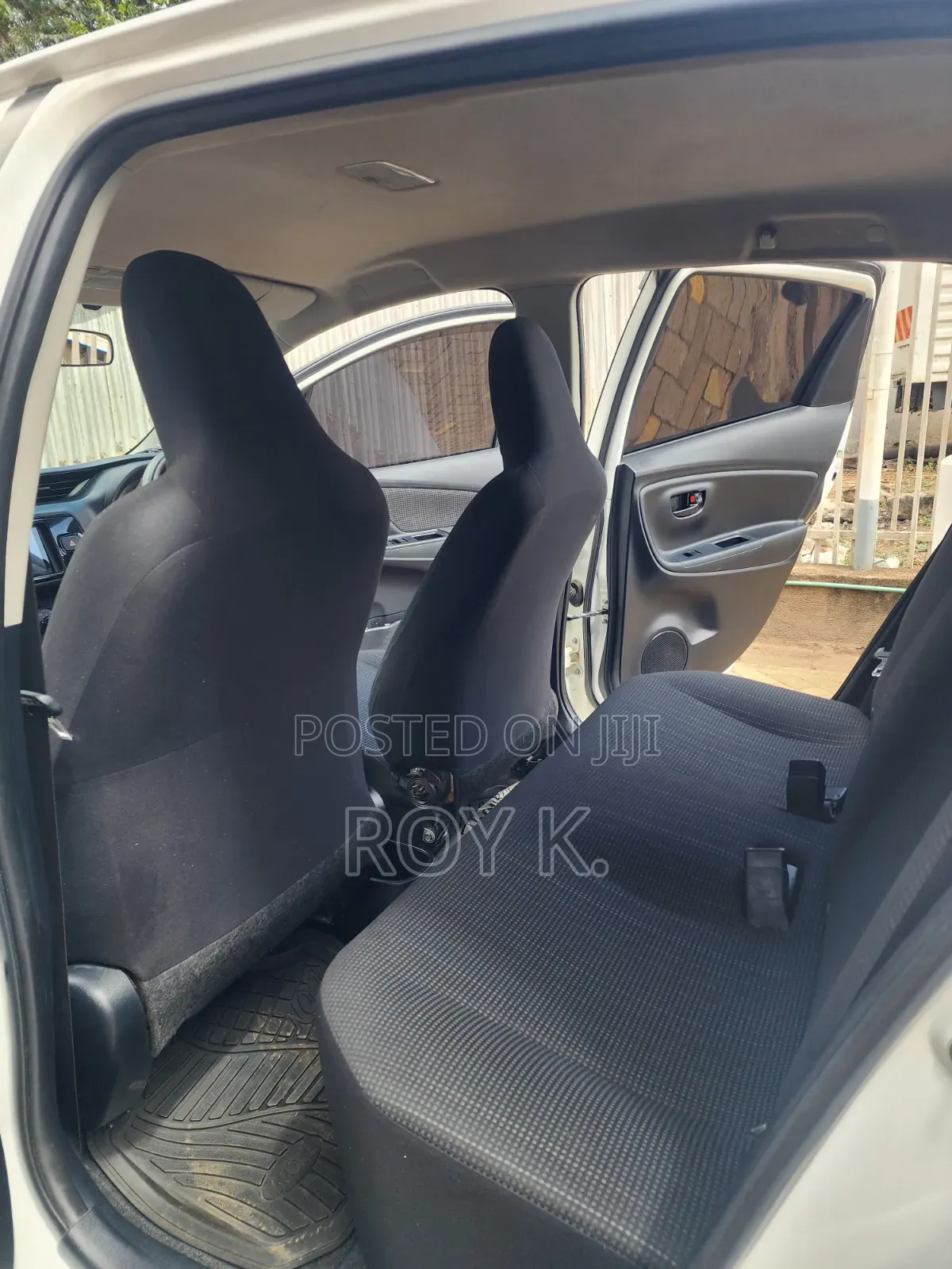 Toyota Vitz 1.0 FWD 5dr 2019 White