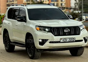Toyota Land Cruiser Prado 2023 White