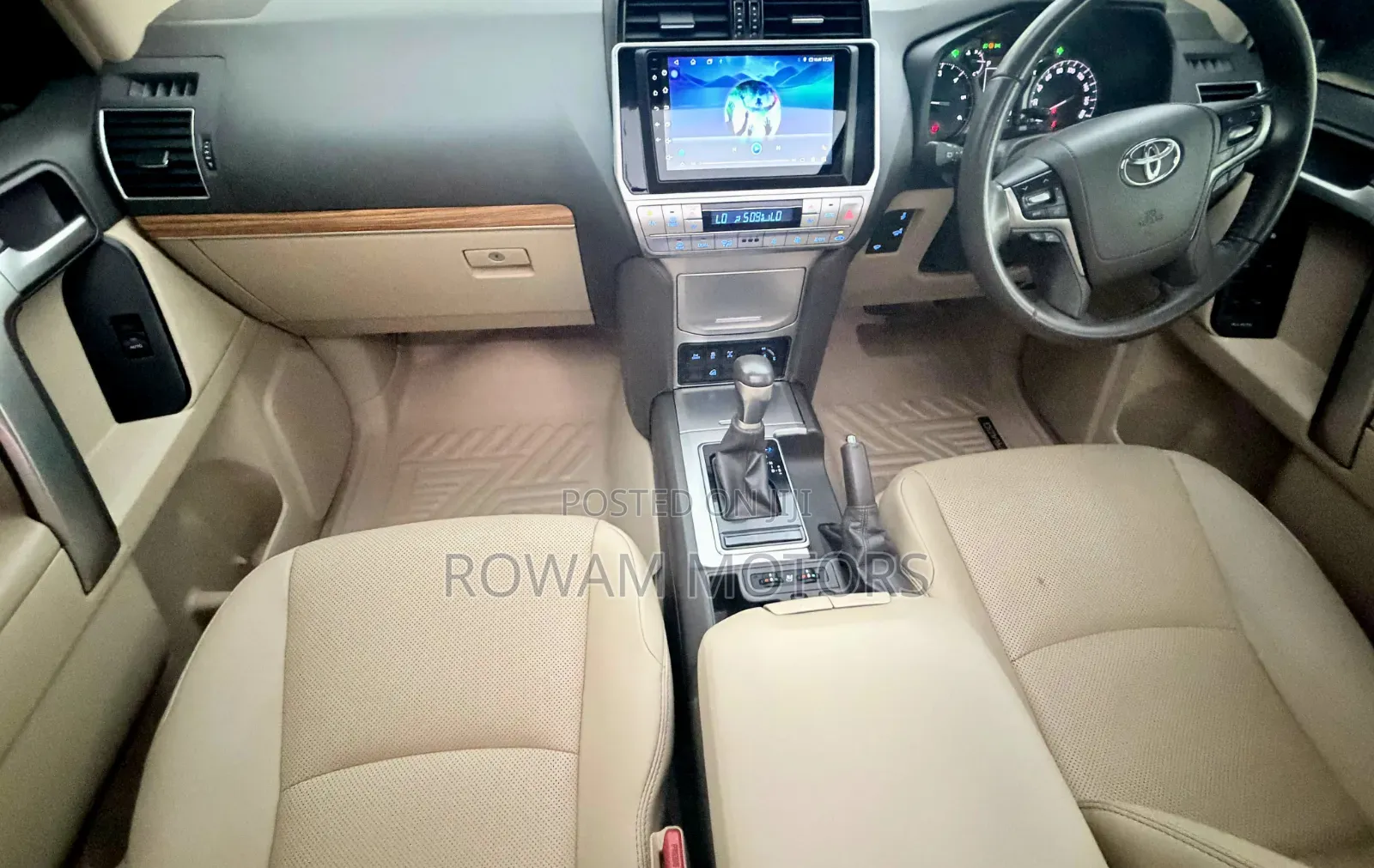 Toyota Land Cruiser Prado 2023 White