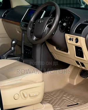 Toyota Land Cruiser Prado 2023 White