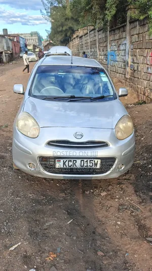 Nissan March 2011 Silver