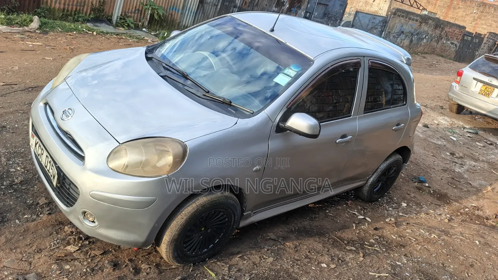 Nissan March 2011 Silver