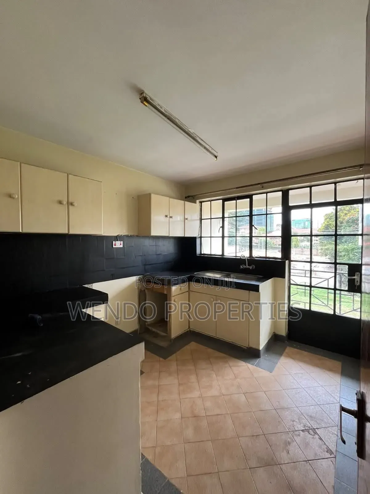 Furnished 3bdrm Apartment in Kileleshwa for rent