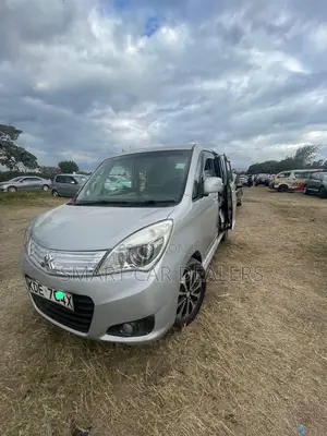Mitsubishi Delica 2015 Silver