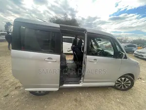 Mitsubishi Delica 2015 Silver