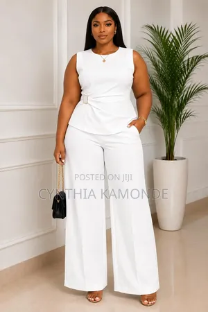 Beautiful 2pc Set