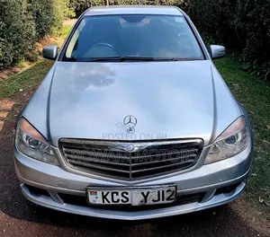 Mercedes-Benz C180 2011 Silver