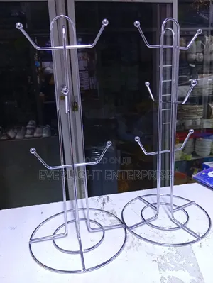 Light Silver Cup Stand