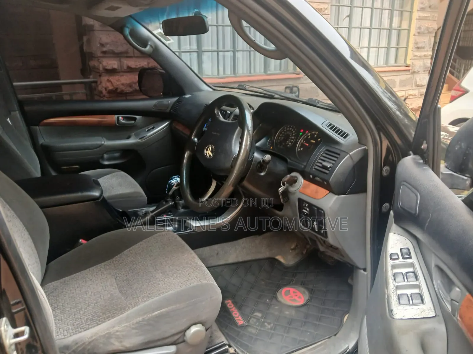 Toyota Land Cruiser Prado 2004 Black