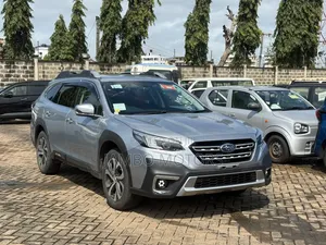 Subaru Outback Premium AWD 2023 Silver