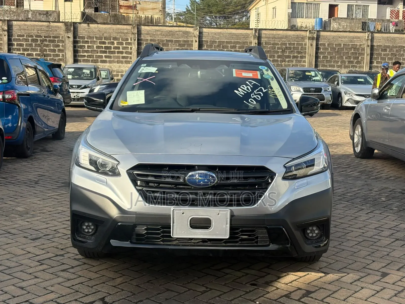 Subaru Outback Premium AWD 2023 Silver