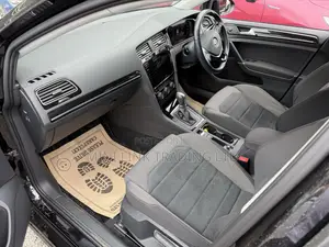 Volkswagen Golf 1.4T S FWD 2019 Black